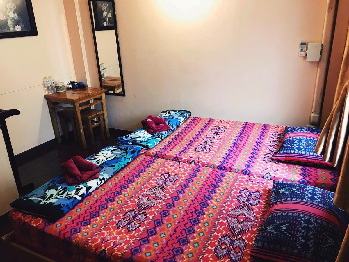 Pailin Guest House Бангкок Экстерьер фото